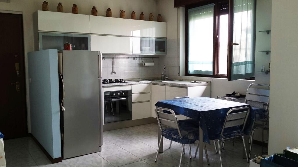 Residence Il Pino ซารอนโน ภายนอก รูปภาพ