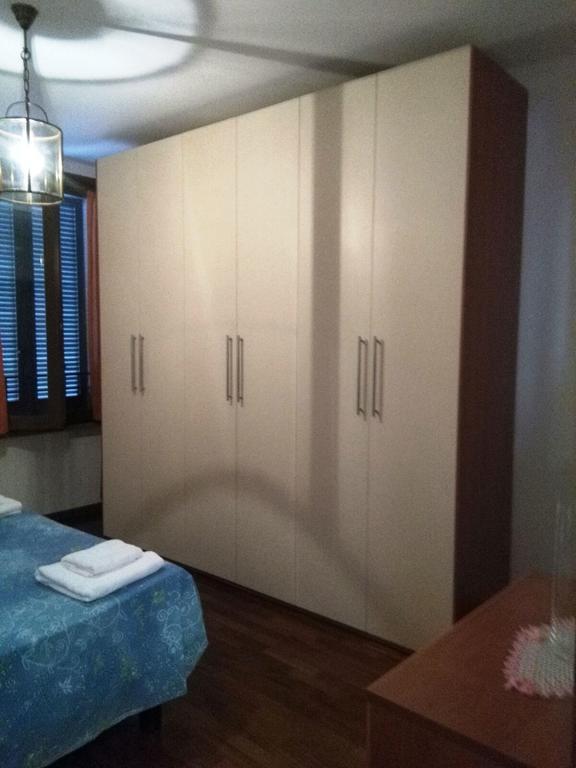 Residence Il Pino ซารอนโน ภายนอก รูปภาพ