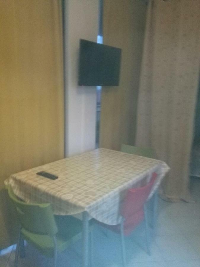 Residence Il Pino ซารอนโน ภายนอก รูปภาพ